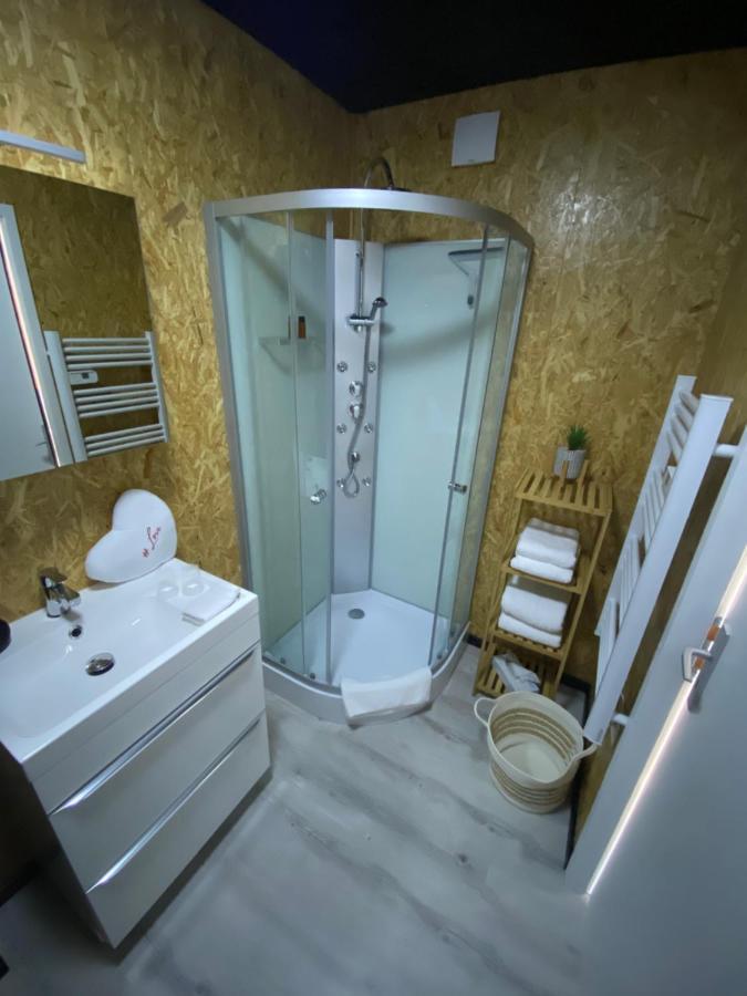 Mini Love Room Jacuzzi Privatif Urimenil Экстерьер фото